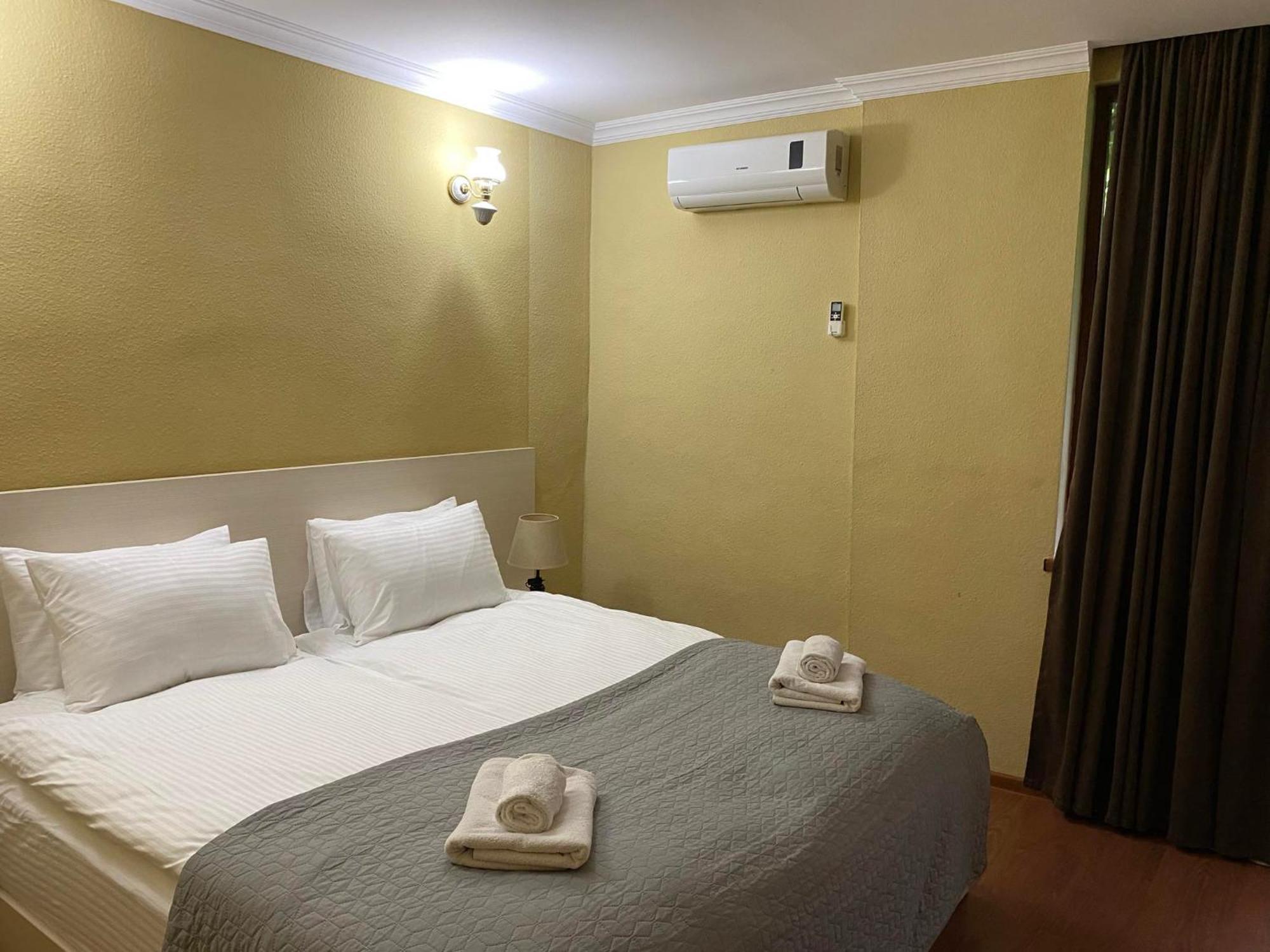 Motion Hotel Боржомі Екстер'єр фото