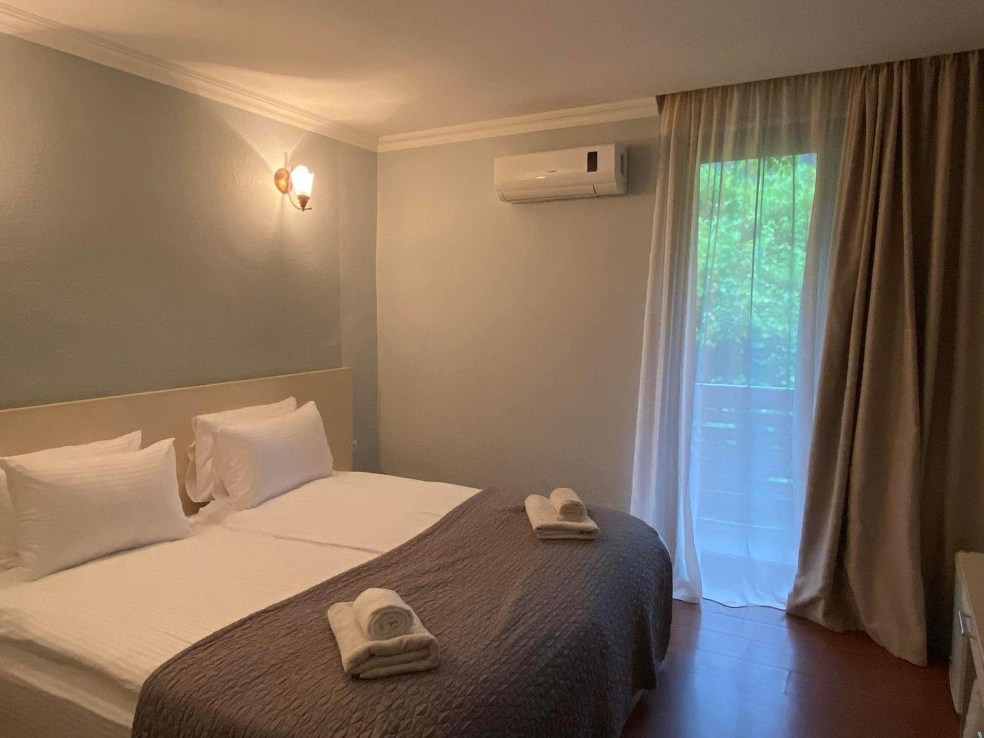 Motion Hotel Боржомі Екстер'єр фото
