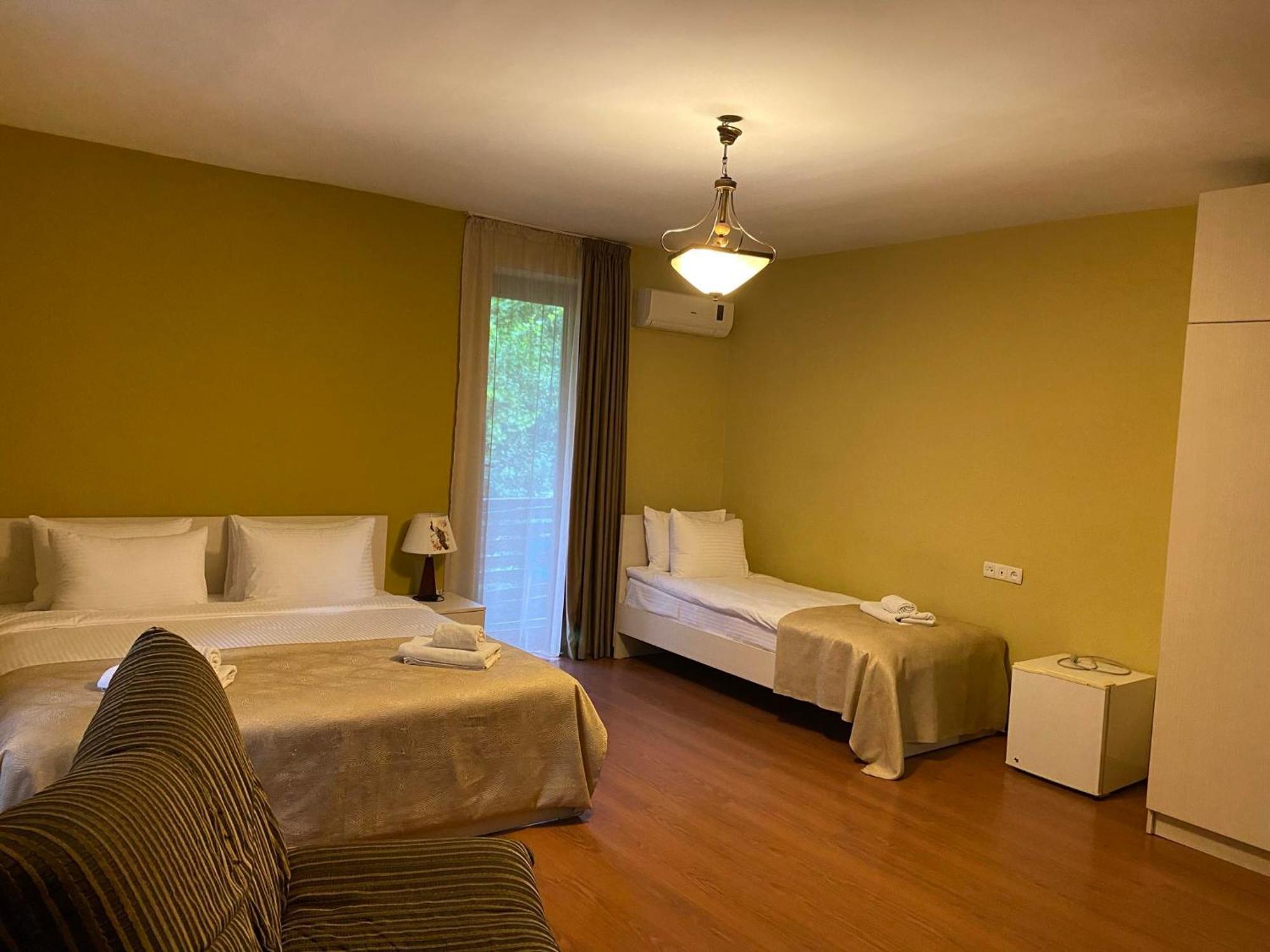 Motion Hotel Боржомі Екстер'єр фото